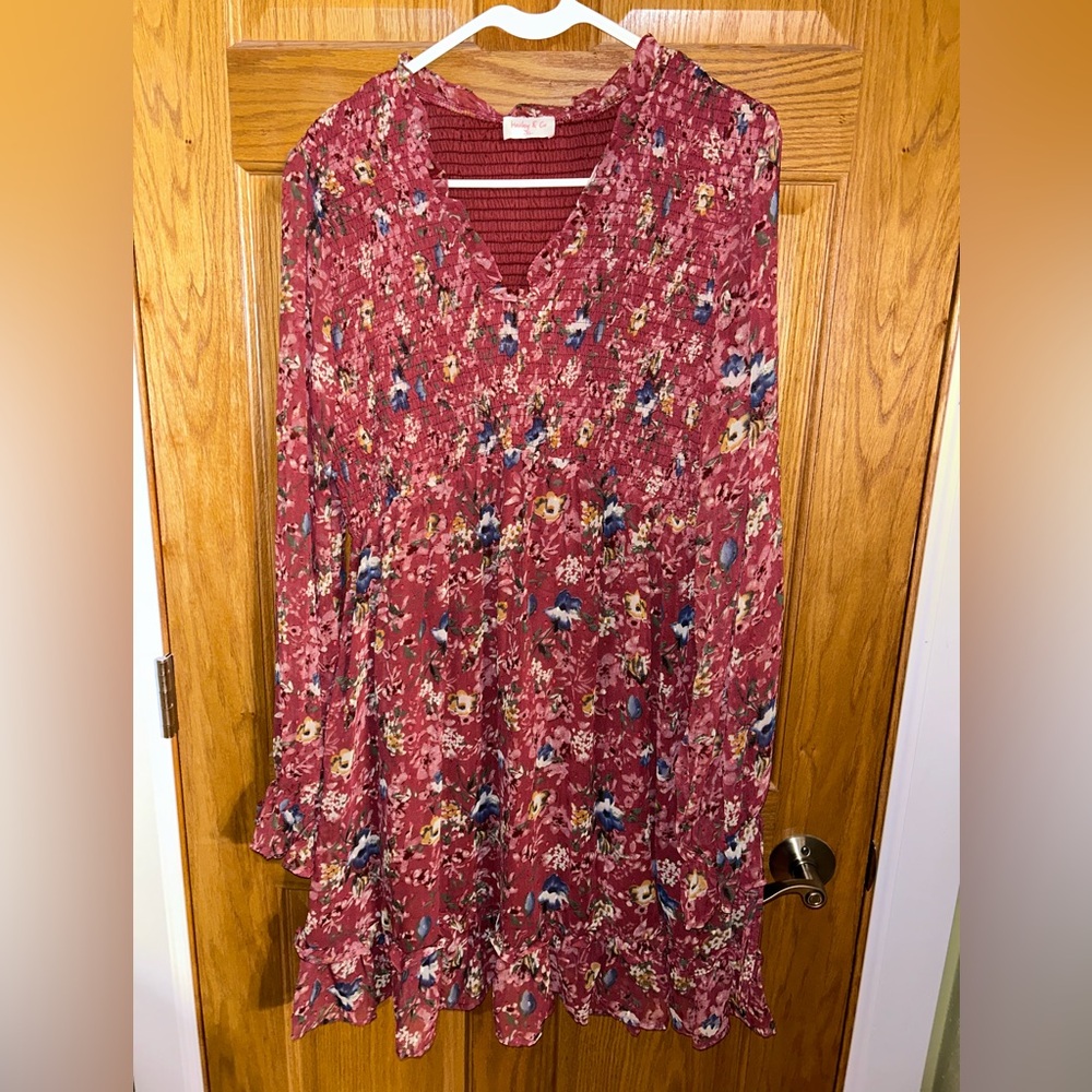 Elegant Floral Long Sleeve Dress in Red